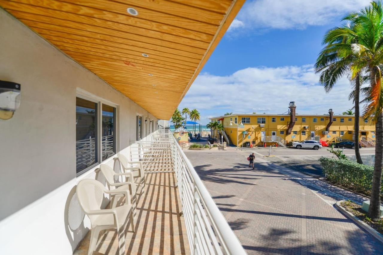 Fantastic 1 Bedroom With Pool Steps From The Beach #43 Hollywood Exterior foto